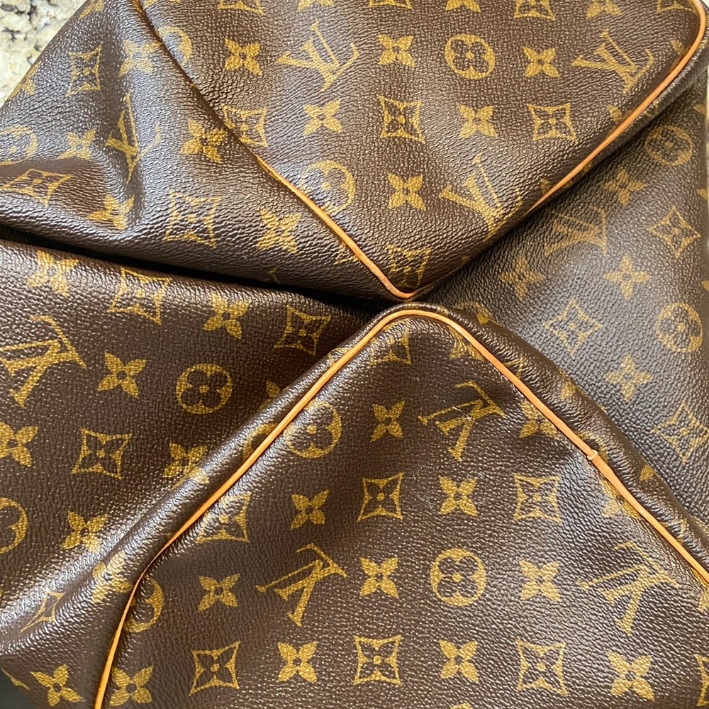 Authentic Lv Speedy - image 6